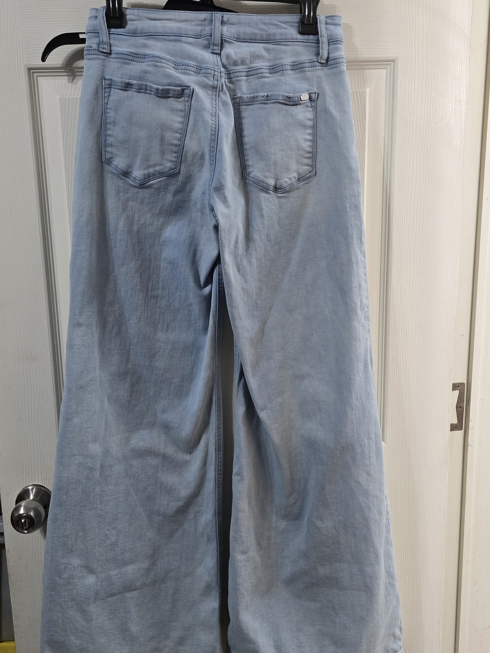 Light Blue Wide-Leg Women’s Jeans